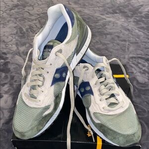 Saucony Men's Olive and Navy Sneakers